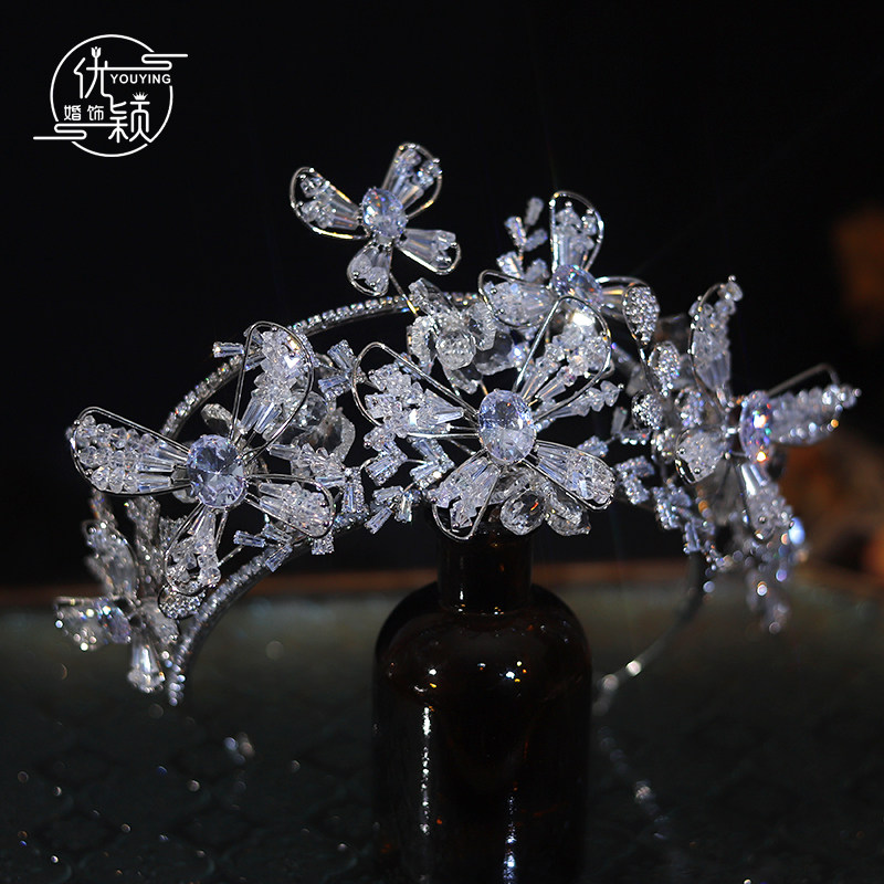 法式重工奢华闪耀锆石水晶公主生日皇冠大气新娘主婚纱头饰高级感