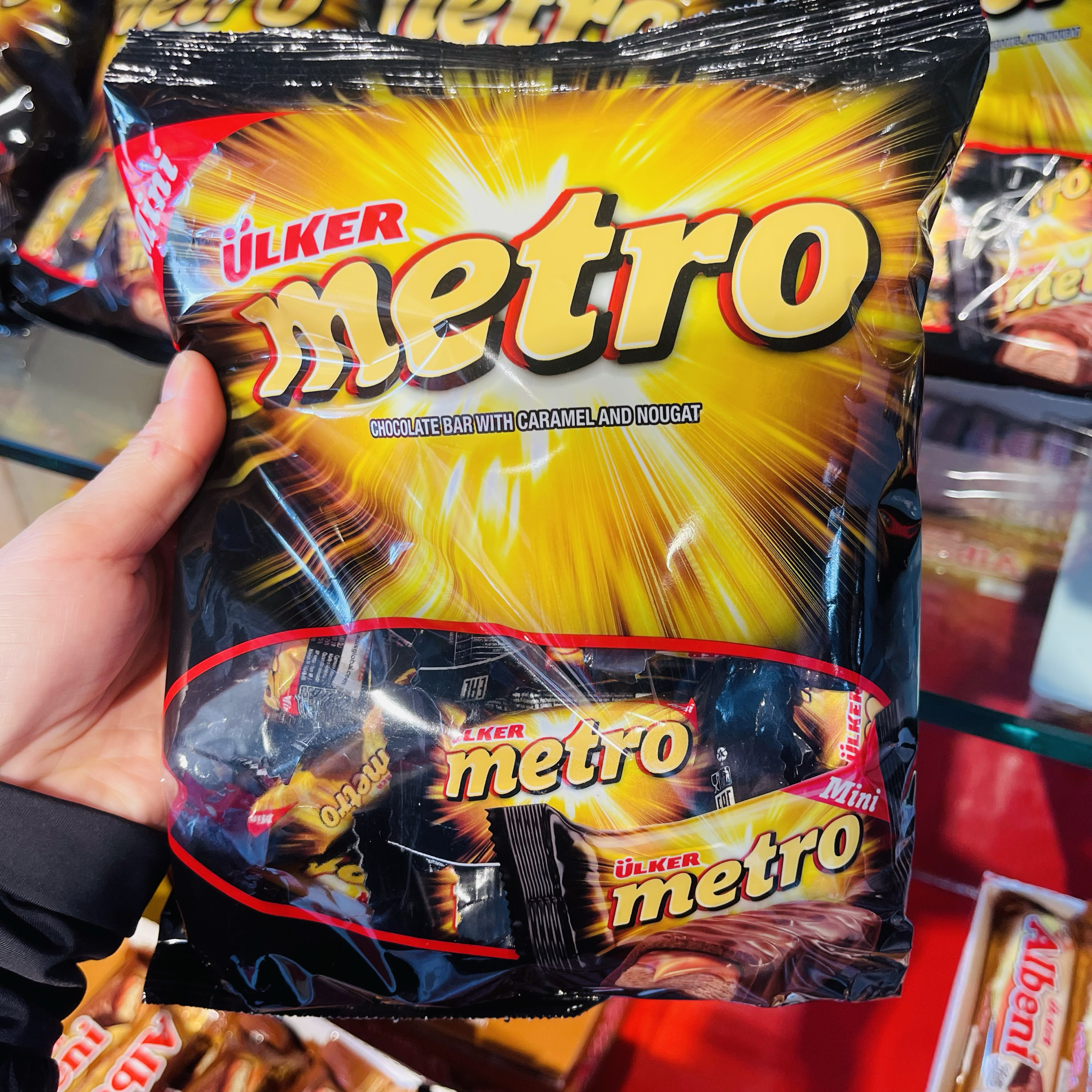 优客Metro地铁迷你夹心巧克力制品450克哈萨克斯坦零食袋装ULKER