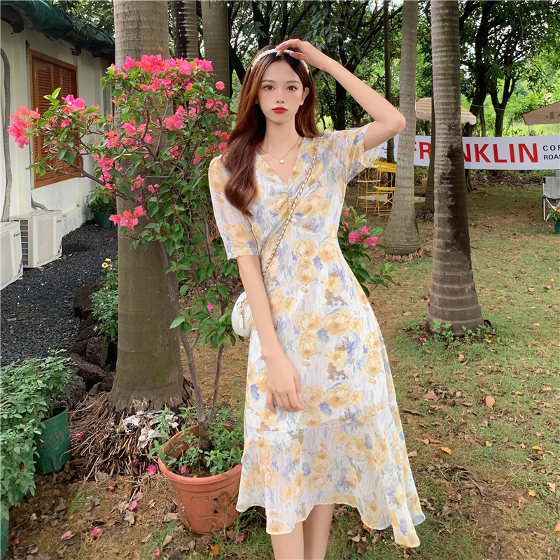 Real price and slim Cut Flower Chiffon Dress