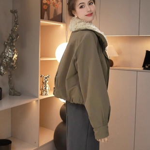 洋气减龄复古潮 拼接翻领时尚 加绒加厚皮衣外套女短款 2025秋冬新款