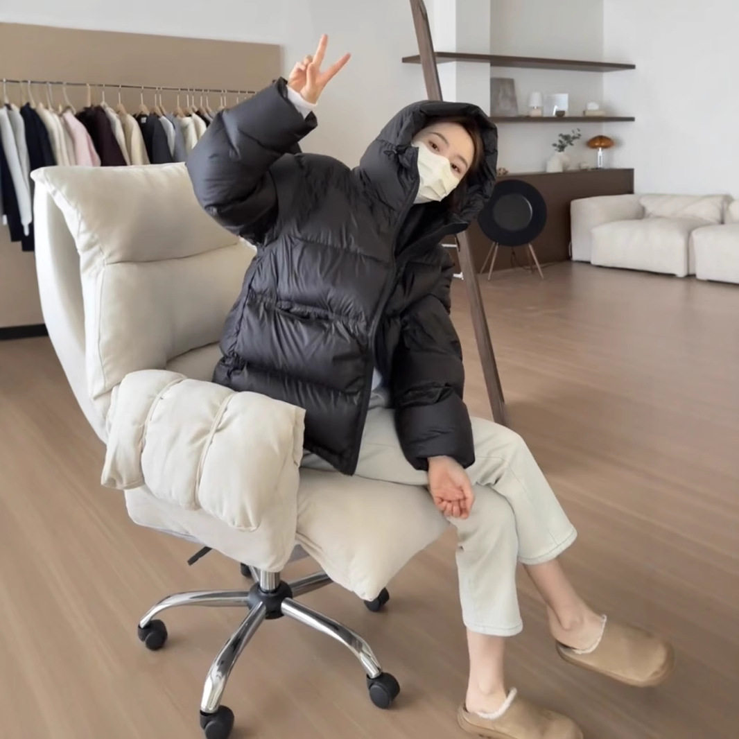 韩版连帽羽绒服女2024冬季新款宽松轻薄小个子保暖白鸭绒面包服