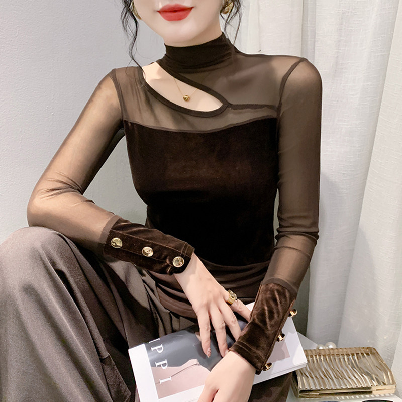 春秋心机镂空锁骨网纱拼接打底衫