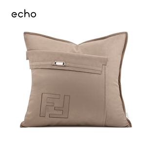 echo轻奢简约高级感浅奶咖双F麂皮绒拼接样板间沙发大牌抱枕靠垫