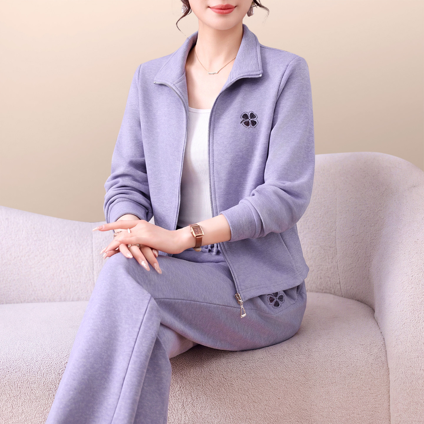 运动休闲套装女士大码显瘦春秋季2026新款中年妈妈气质立领两件套