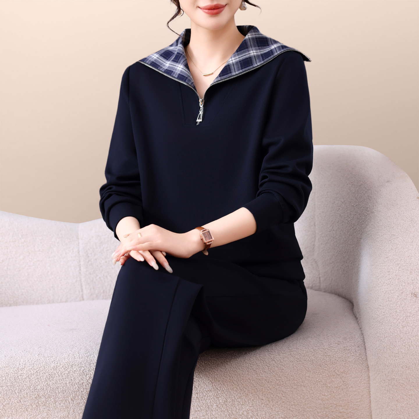 2026新款休闲跑步运动套装春秋季时尚翻领长袖卫衣女士洋气两件套