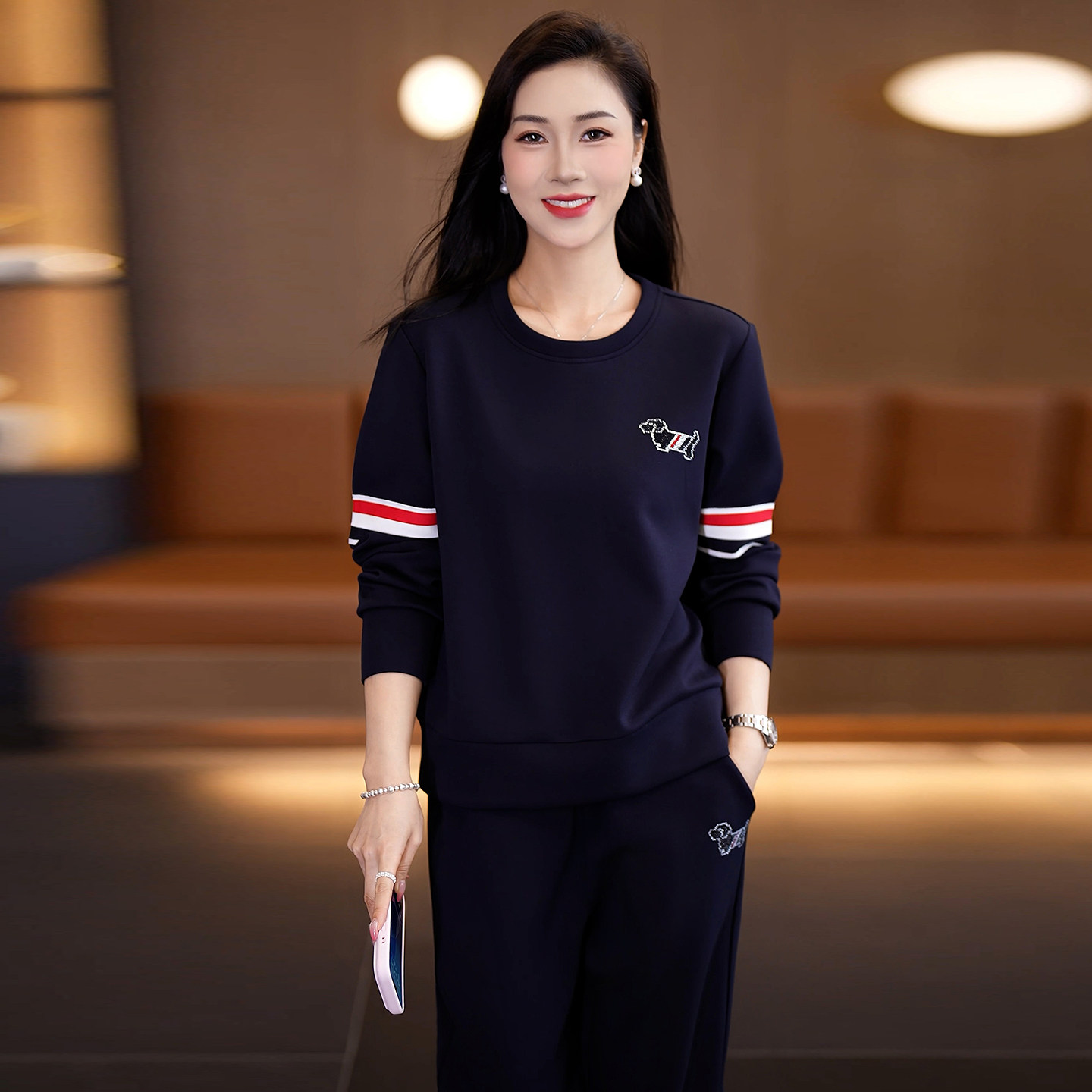 简约圆领卫衣套装女秋季撞色条纹两件套时尚显瘦休闲运动装穿搭