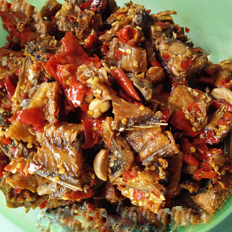 大别山农家自制辣红烧腊鱼干 风干草鱼块咸鱼干腌鱼干非烟熏包邮