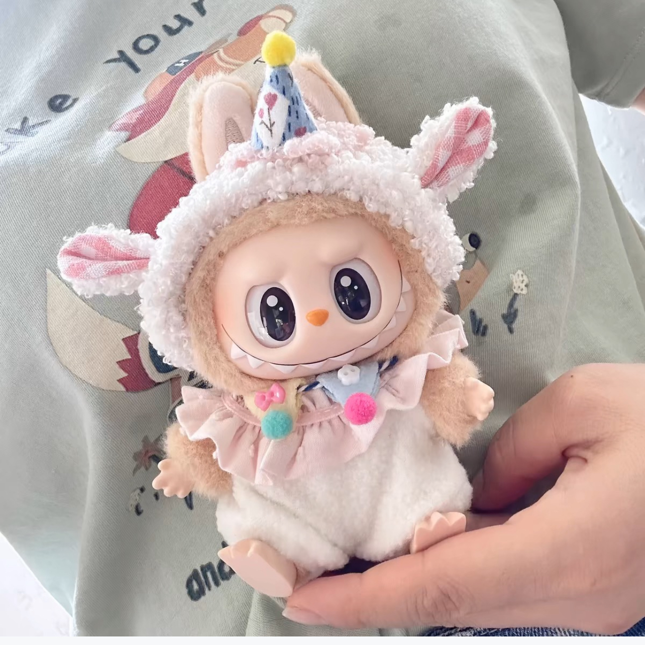 搪胶拉布布二代坐坐派对系列labubu clothes挂件着替连衣裙背带裤