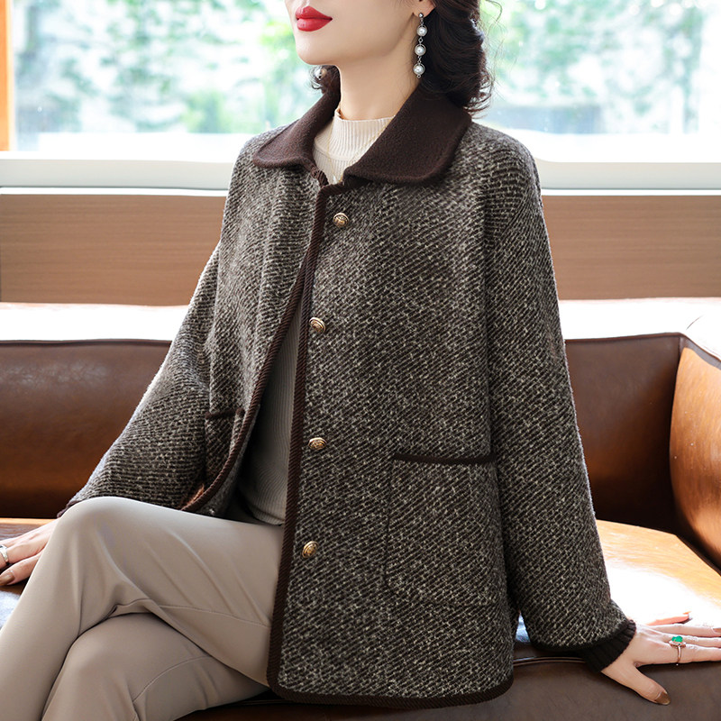 秋冬季毛呢翻领外套女2025年新款两件套外搭上衣服洋气大口袋开衫
