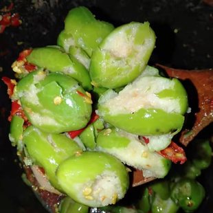 茂名高州特产黄榄新鲜橄榄果先椿橄榄咸辣罐头下饭菜即食农产品