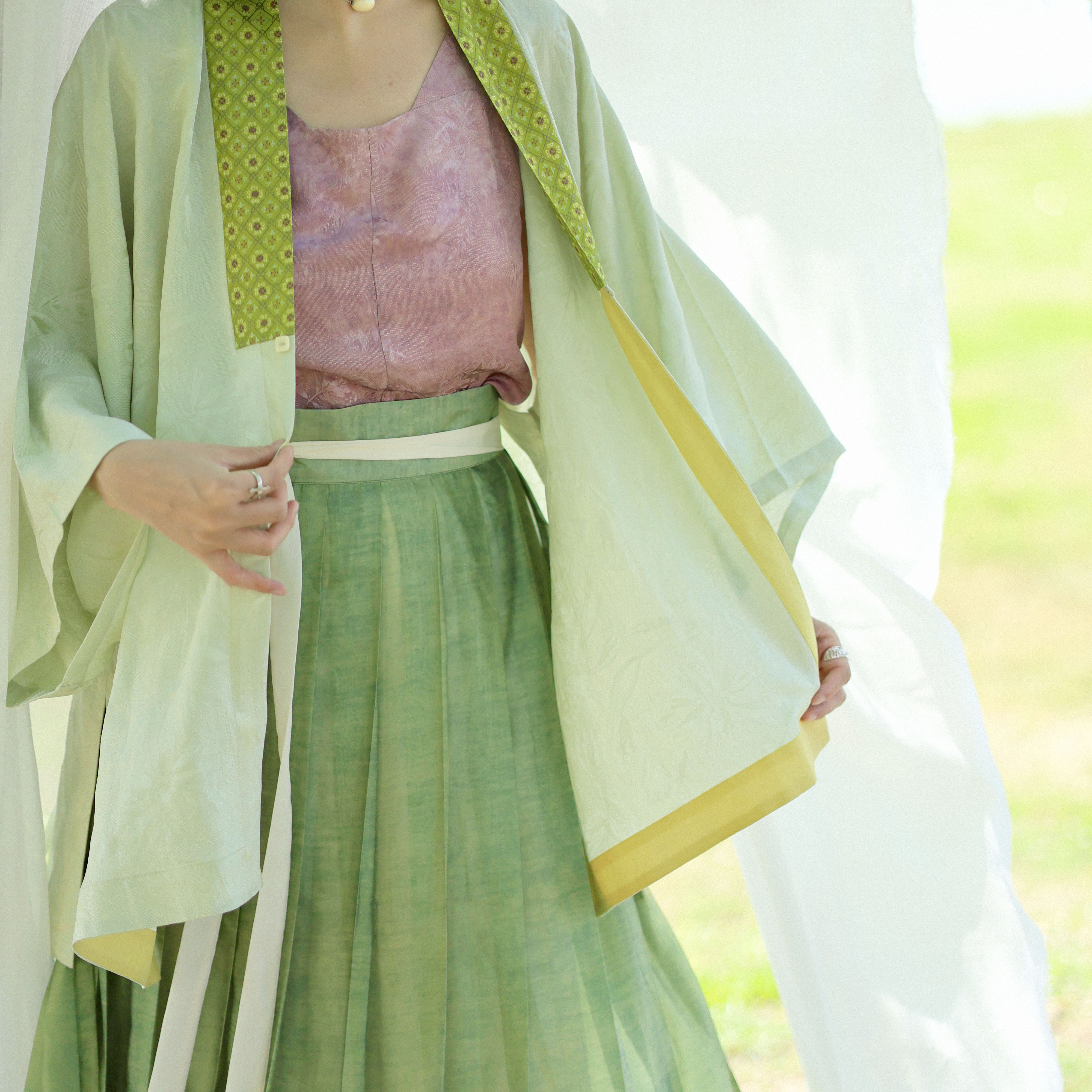 鹭洲集荷荔明制合领衫宋抹汉服