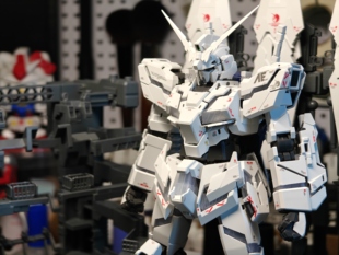 SUPA工作室 MGEX独角兽 全套带水帖地台三盾牌灯光 拼装模型