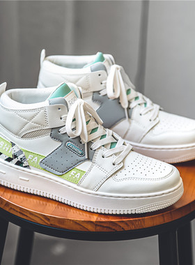 男鞋冬季2025新款韩版潮流百搭板鞋男士厚底增高运动休闲小白潮鞋