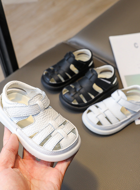 宝宝夏季凉鞋新款男三0一1岁婴儿学步鞋防滑真皮软底女童沙滩鞋2