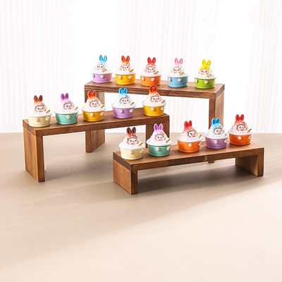 胡桃色盲盒收纳架娃娃手办模型置物架子泡泡玛特阶梯式首饰展示台