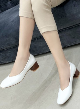 休闲百搭浅口粗跟单鞋白色中跟鞋大码44 45 46 47 48 49 50 51 52