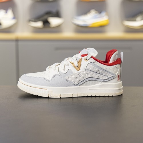 李宁车缝线系带女子低帮休闲鞋