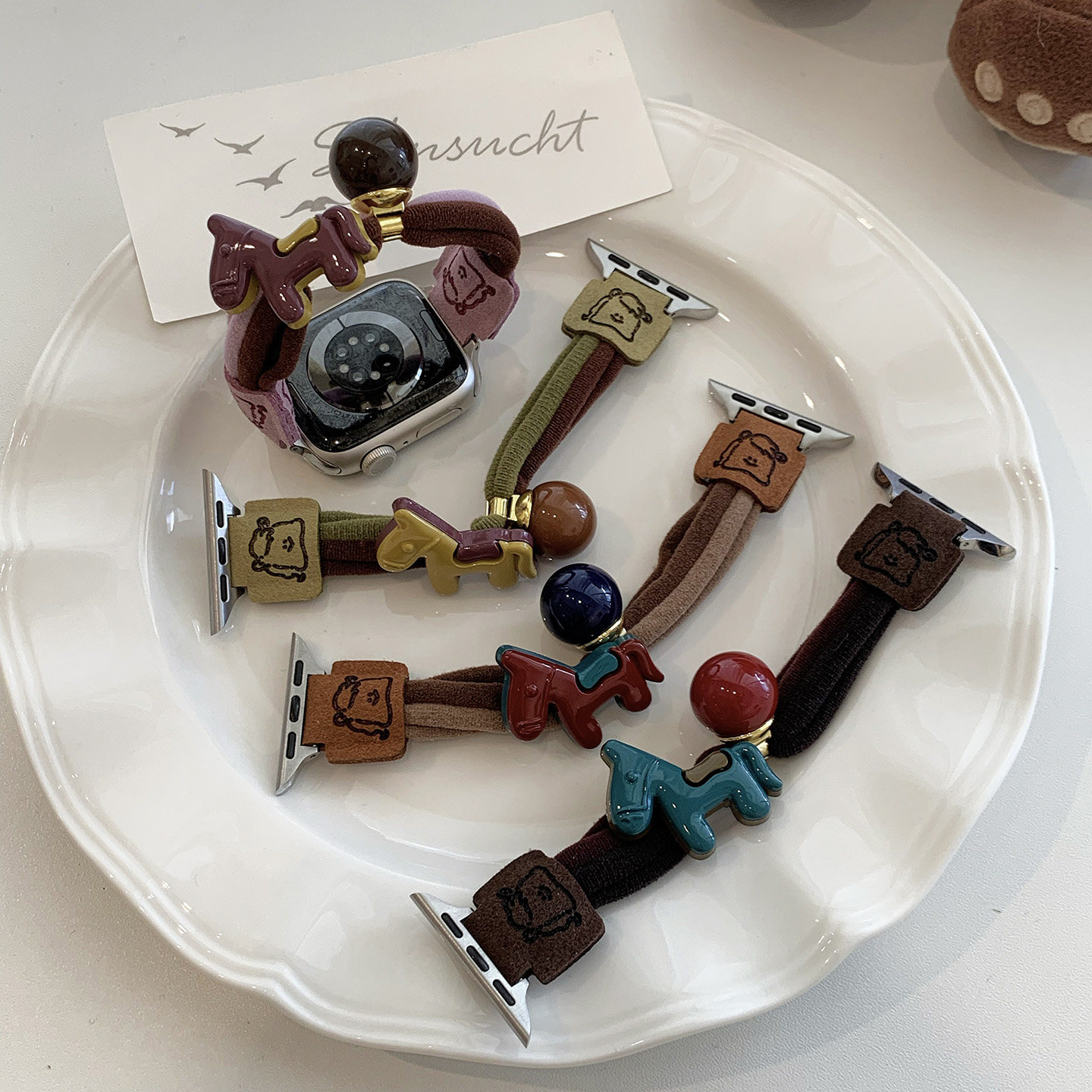 适用苹果Apple Watch11se3弹力绳表带8910可爱卡通串珠手链腕带女