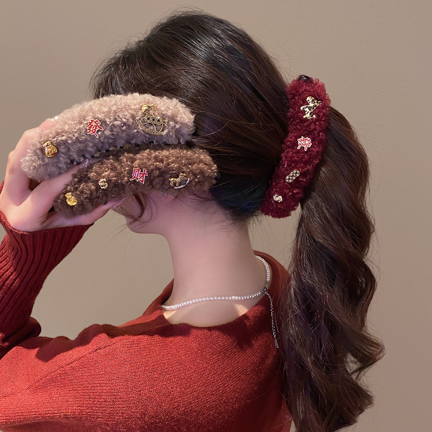 2026新年款毛绒小马发夹女發财竖夹高马尾香蕉夹气质抓夹头饰发饰,童装/婴儿装/亲子装,发饰,淘宝优惠券,粉丝福利购,淘宝优惠卷