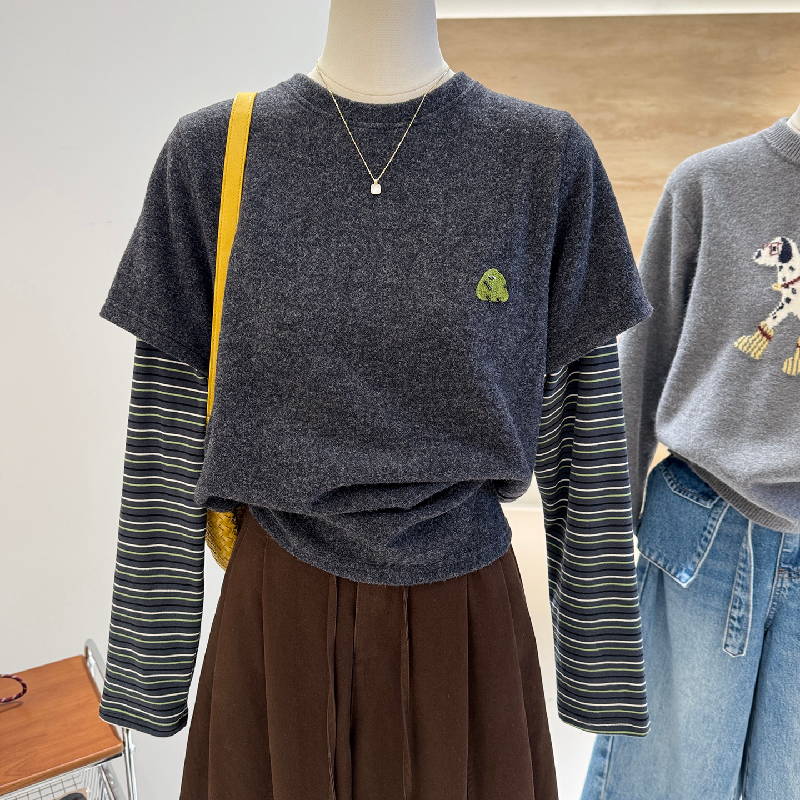 300斤大码女装保暖条纹假两件长袖T恤秋冬胖mm加厚德绒打底衫上衣