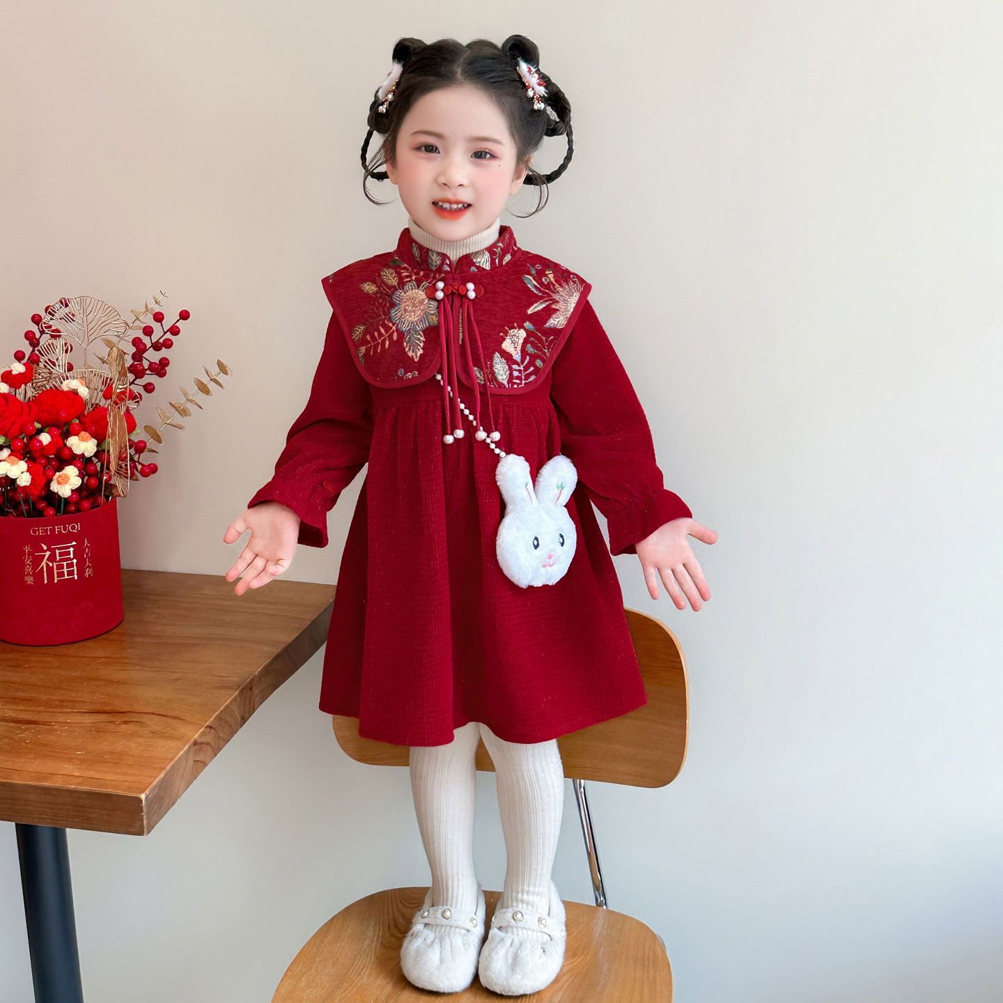 女童加绒汉服连衣裙冬季2025新款国风唐装宝宝新年红色拜年服裙子