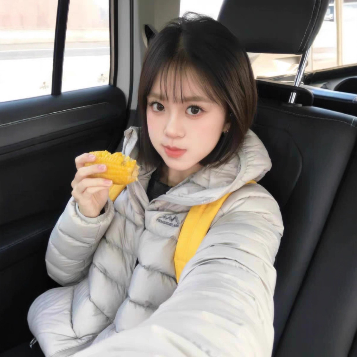 江西共青城羽绒2025新款羽绒服短款冬季轻薄90白鸭绒安心绒连帽