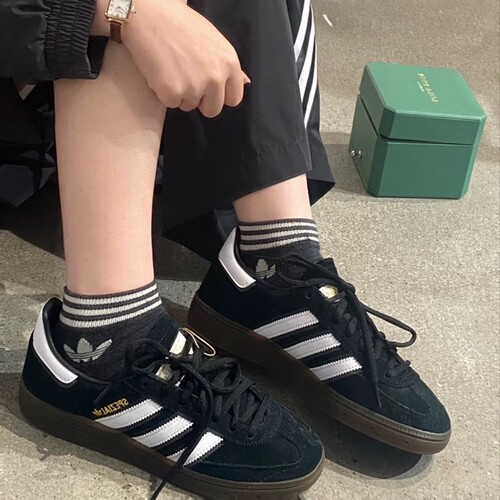 Adidas 阿迪达斯 三叶草 男女经典百搭德训鞋低帮休闲板鞋 DB3021