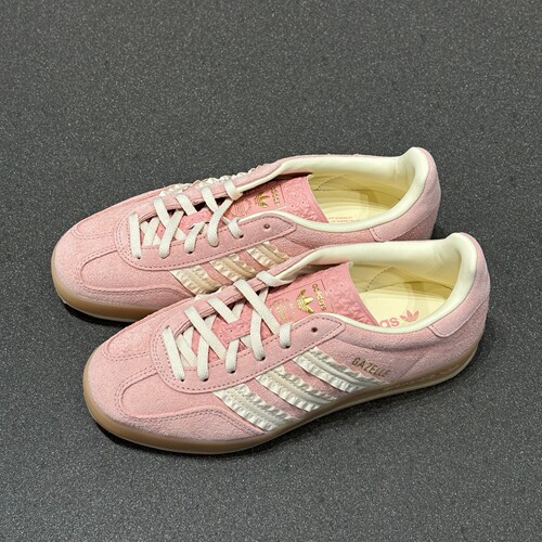 阿迪达斯 三叶草 GAZELLE 女子经典百搭T头鞋德训鞋板鞋 JS1413