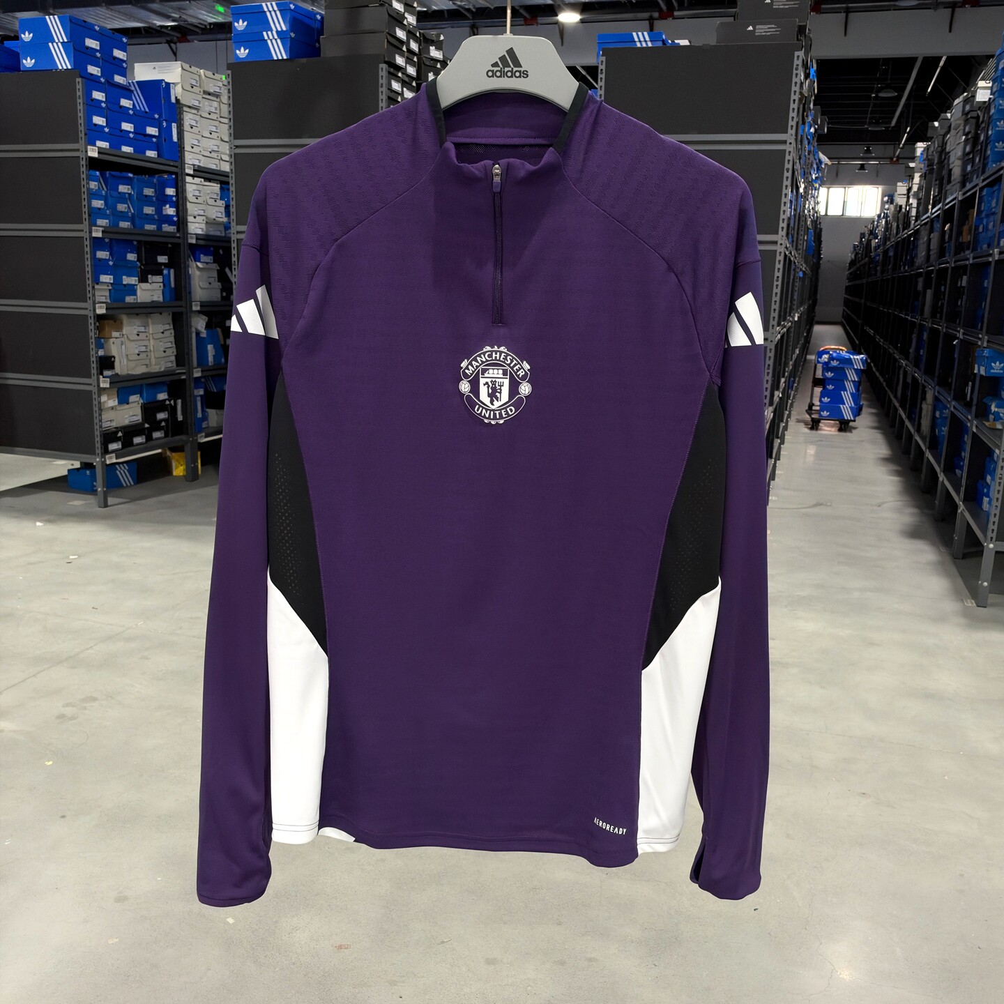 Adidas 阿迪达斯 男曼联球员版透气足球长袖训练服套头衫 JP3133