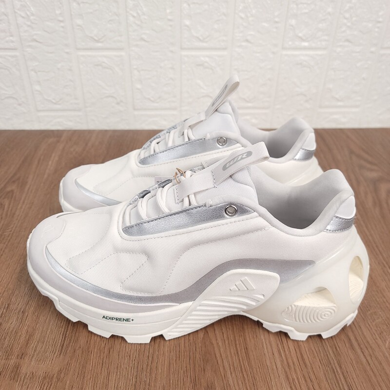 阿迪达斯男女时尚百搭耐磨休闲鞋