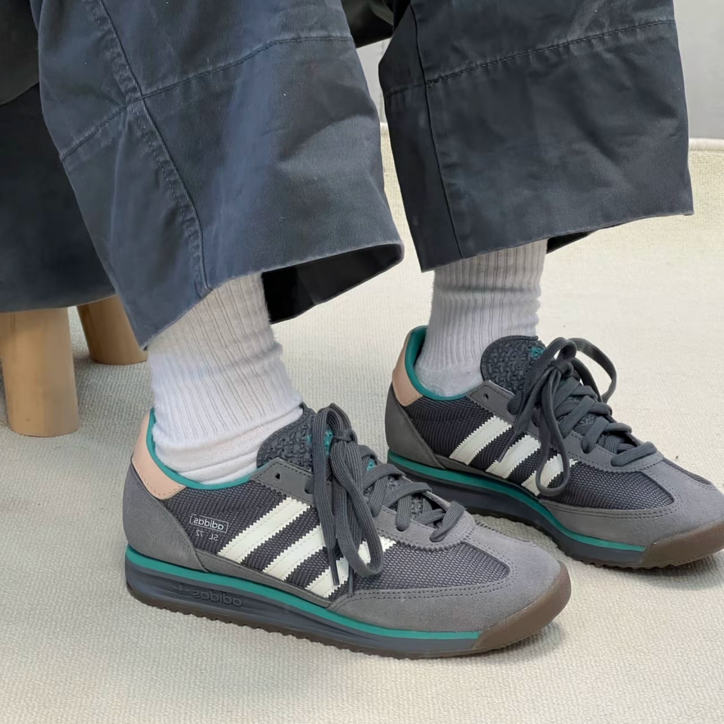 Adidas 阿迪达斯 三叶草 SL72 男女复古经典耐磨运动休闲鞋JI2484