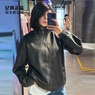 Adidas 三叶草 女款宽松复古时尚纹理感休闲仿皮夹克外套 JW7326