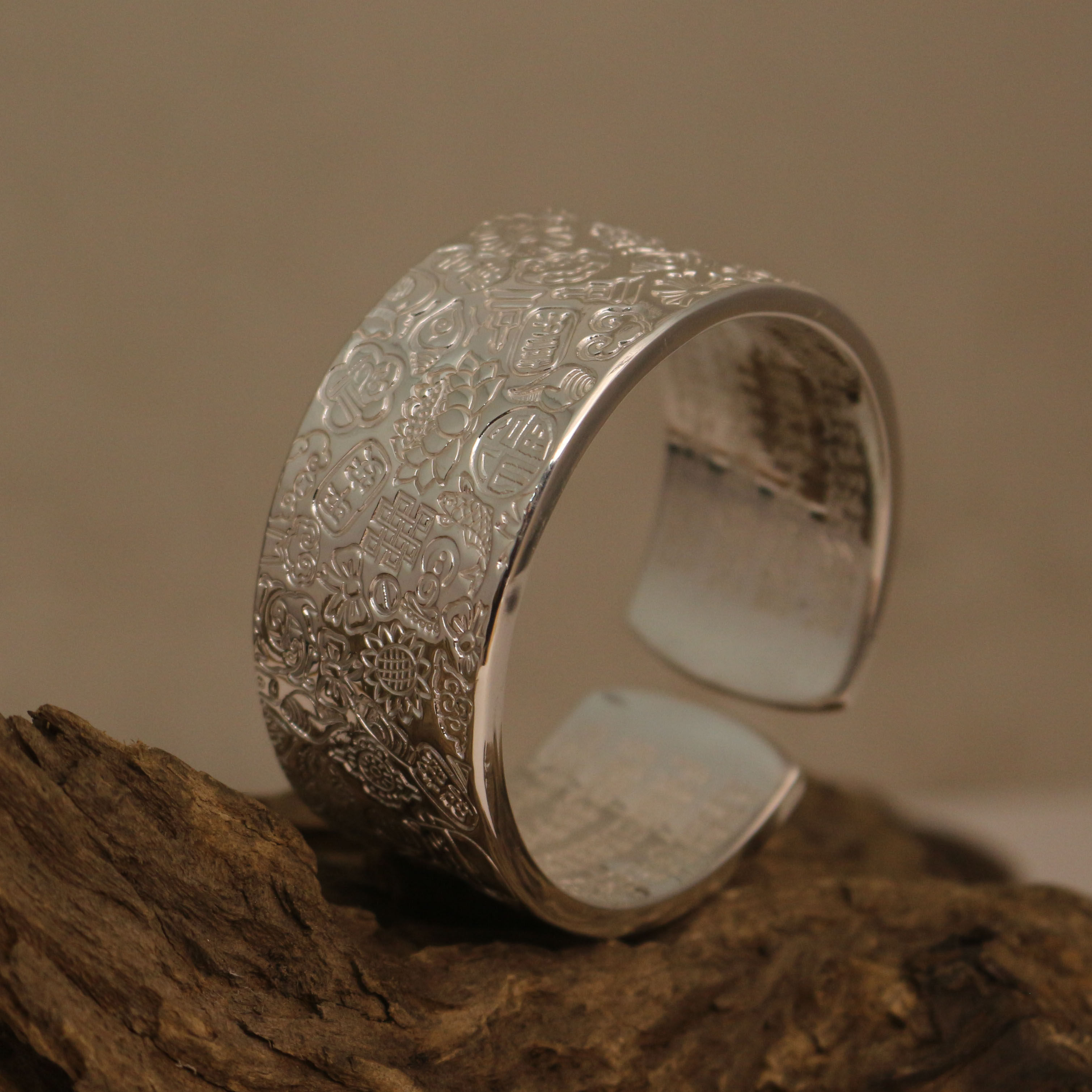 足银999纯手工锻打百福多宝吉言手镯镜面抛光工艺复古纯银定制,饰品/流行首饰/时尚饰品新,银饰手镯,淘宝优惠券,粉丝福利购,淘宝优惠卷