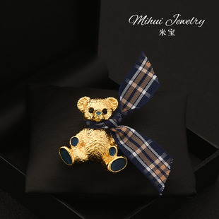棋盘格丝带蝴蝶小熊胸针女日韩可爱气质高档毛衣外套领口固定配饰