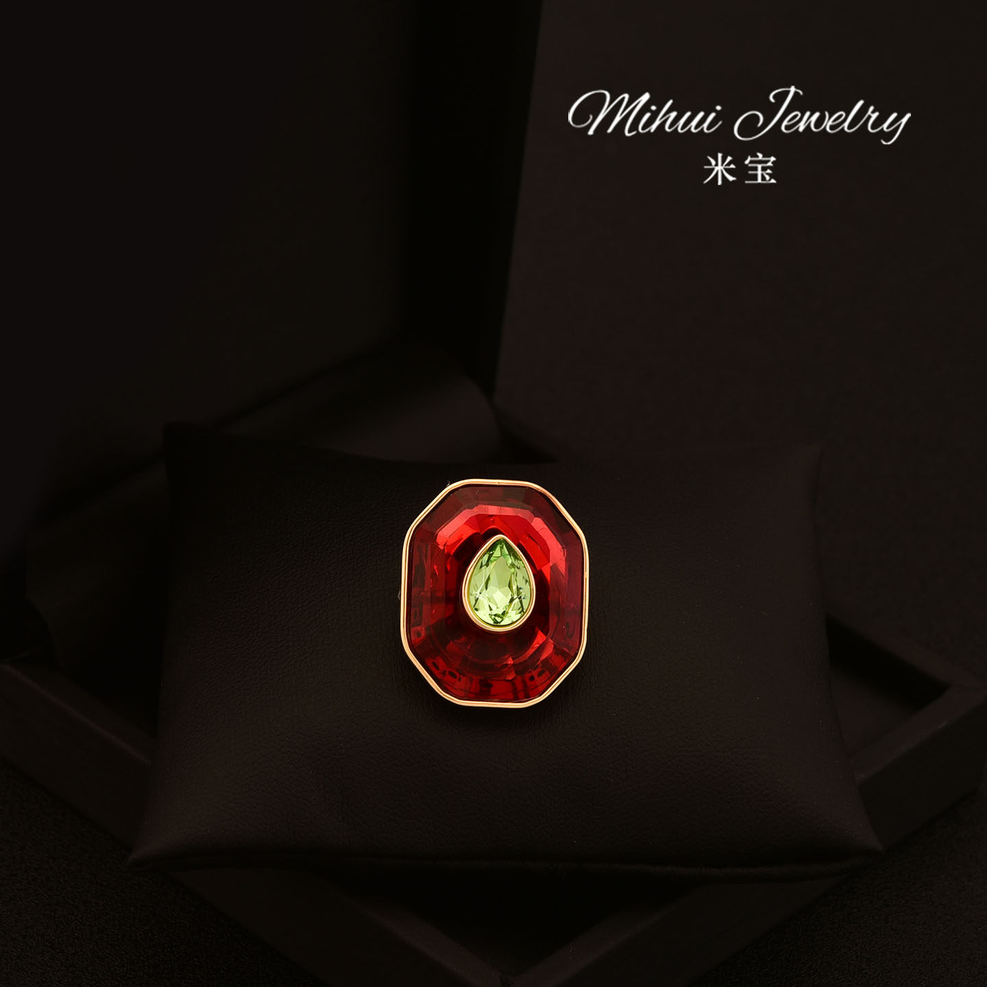 施华洛红水晶方形胸针高级感胸针领口防走光扣西装高档胸花配饰女,饰品/流行首饰/时尚饰品新,胸针,淘宝优惠券,粉丝福利购,淘宝优惠卷