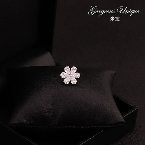 迷你小号锆石花朵夏季固定扣领针