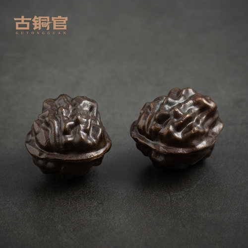 古铜官核桃手把件狮子头解压