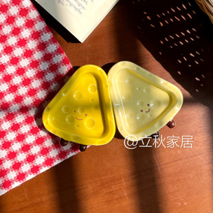 可爱奶酪陶瓷4寸小碟子可爱酱油醋碟料碟釉下彩家用调味碟高颜值