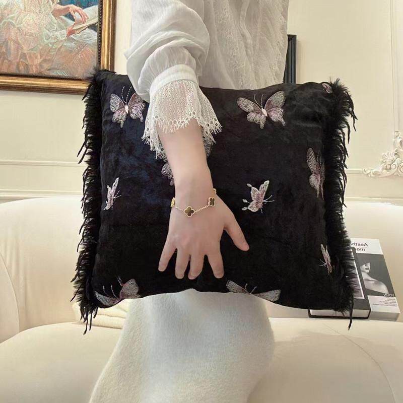 法式复古轻奢金丝绒刺绣抱枕45cm