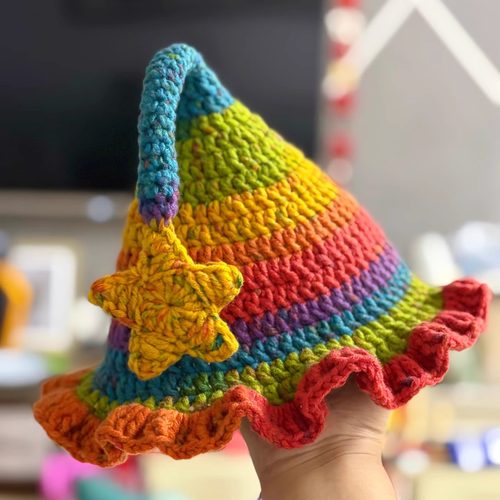 彩虹色精灵帽毛线手工编织