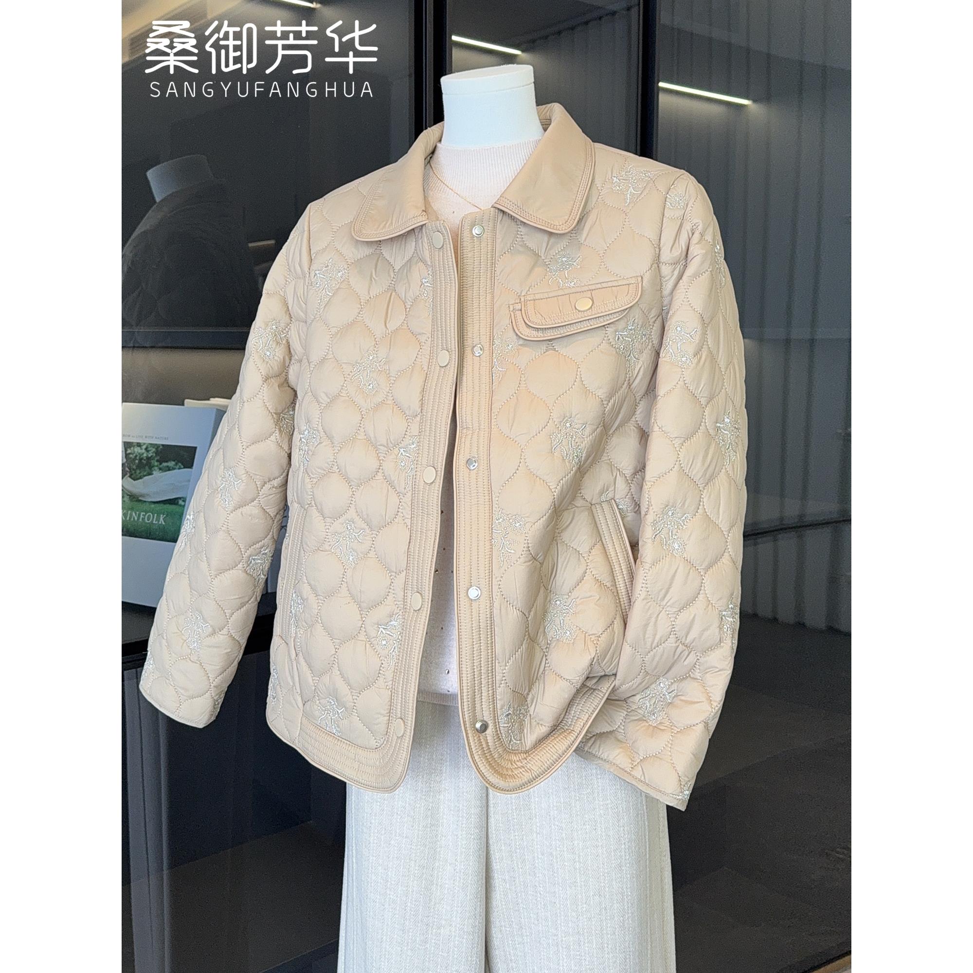 时尚妈妈秋装翻领菱格轻薄棉服2025新款中老年人女装洋气夹棉外套