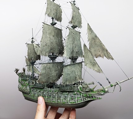 加勒比海盗飞翔的荷兰人号帆船模型成品带底座细节精致场景还原