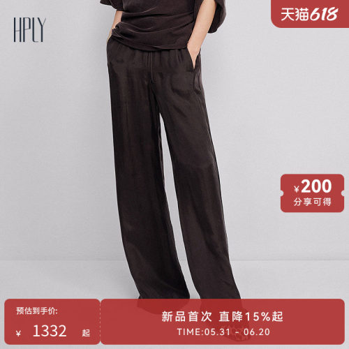 抽绳收腰 宽松廓形 立体剪裁