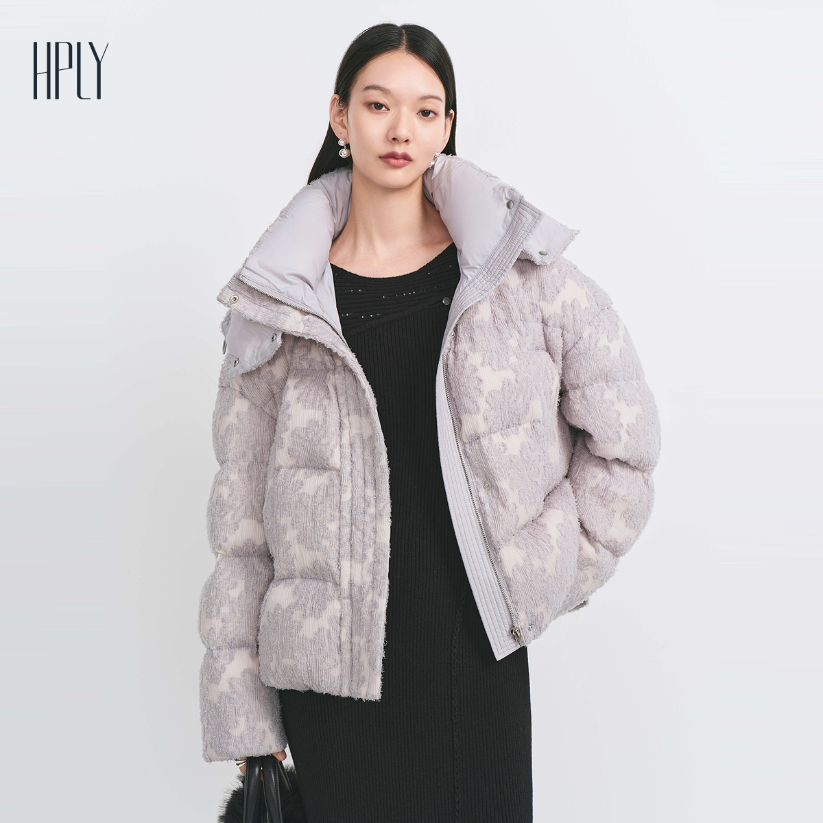 立体肌理 典雅剪影 显高图案