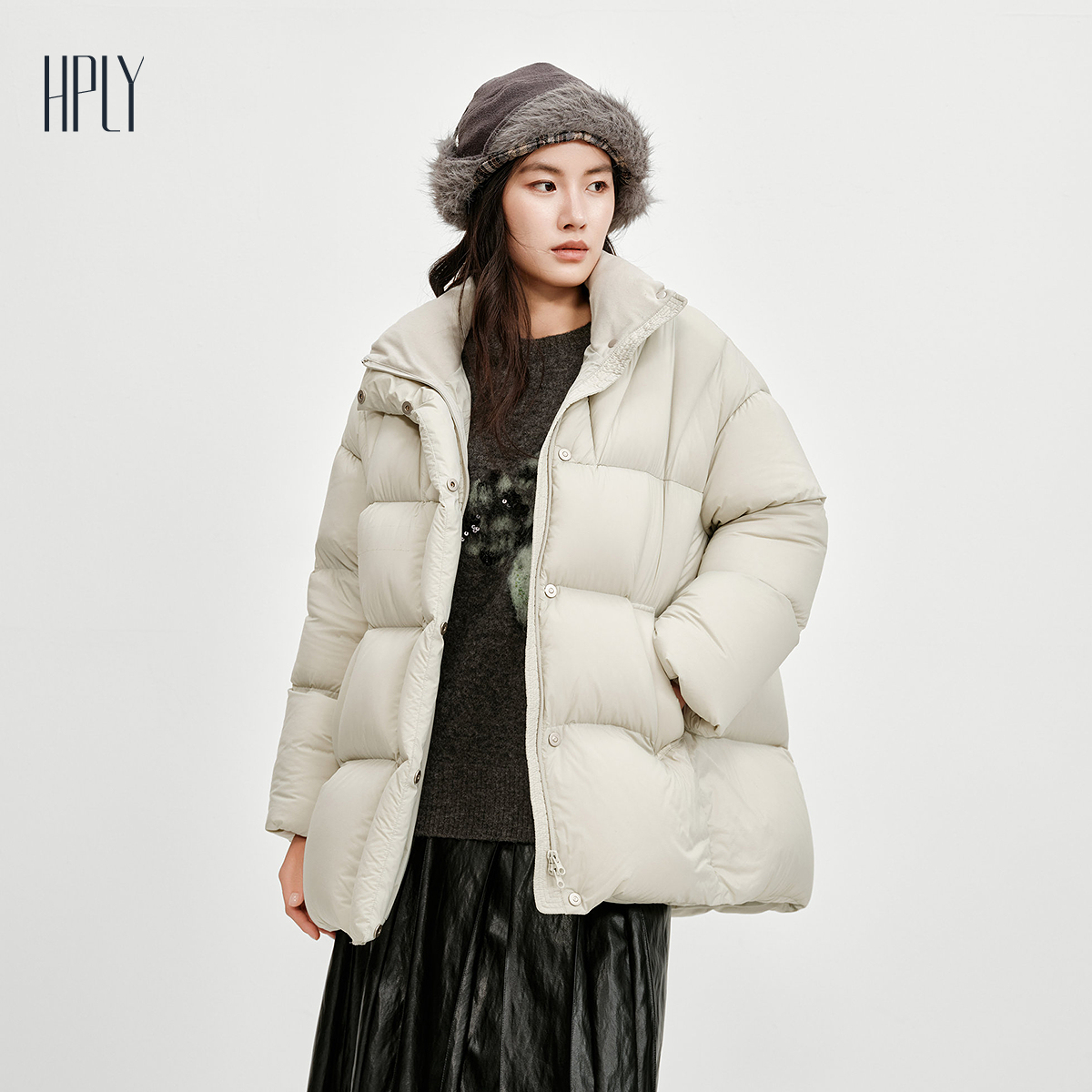 慵懒随性宽松剪裁 轻羽鹅绒