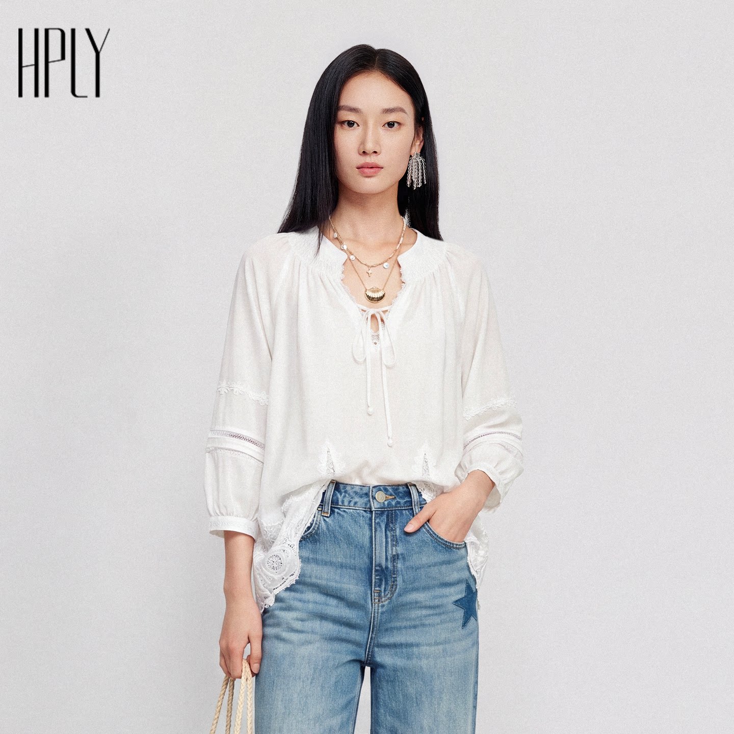 【商场同款】HPLY荷比俪26秋新款法式白色宽松蕾丝拼接灯笼袖罩衫图片