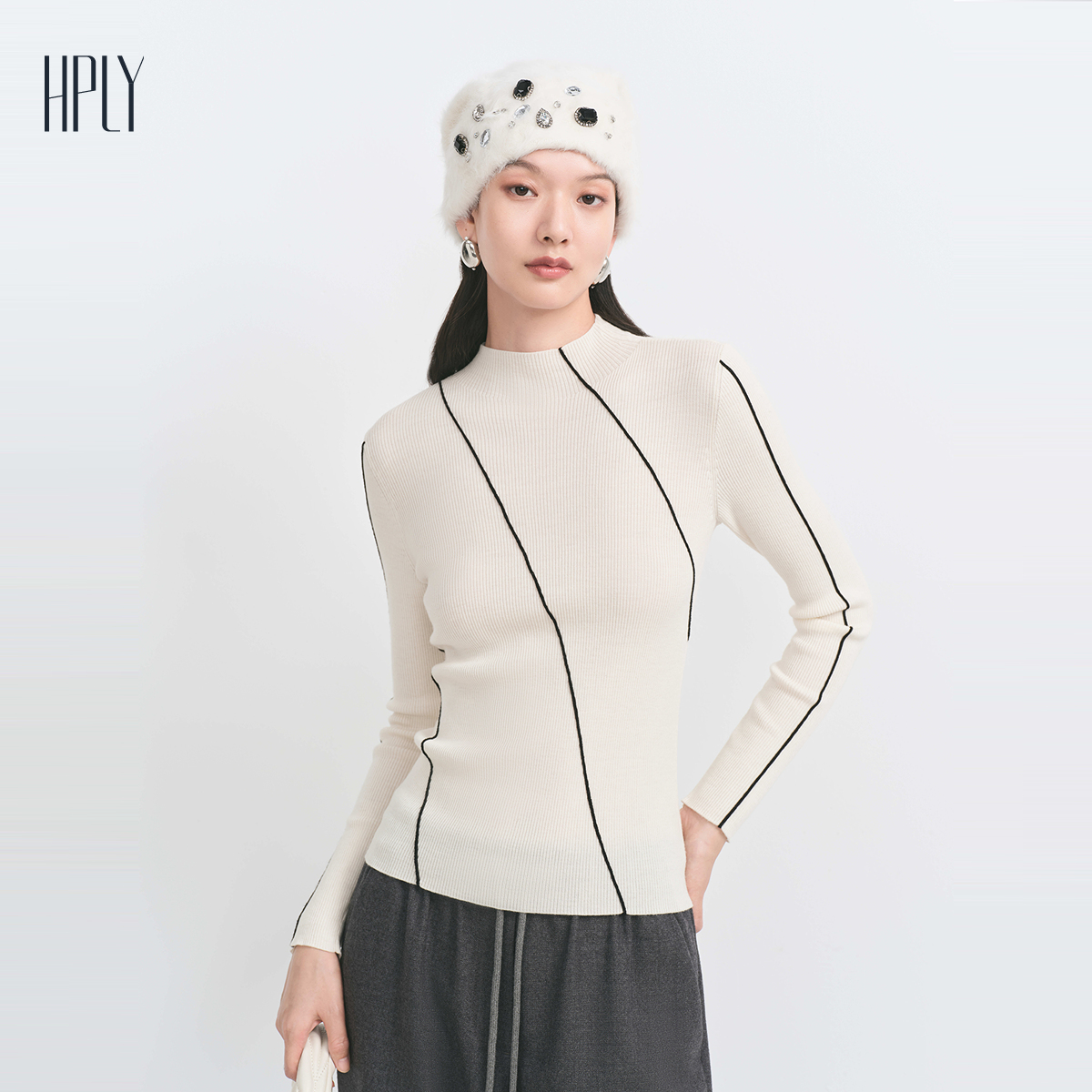 时髦修身 几何撞色 打底多穿