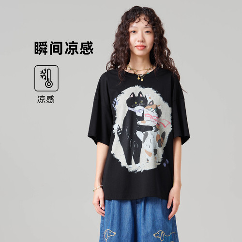 圆领、落肩、印花