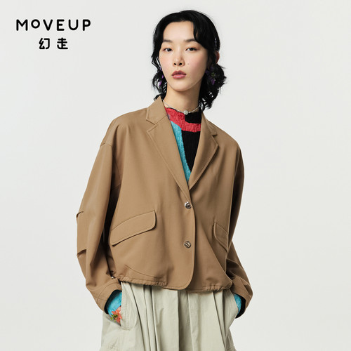 春季短款西装领Moveup设计师