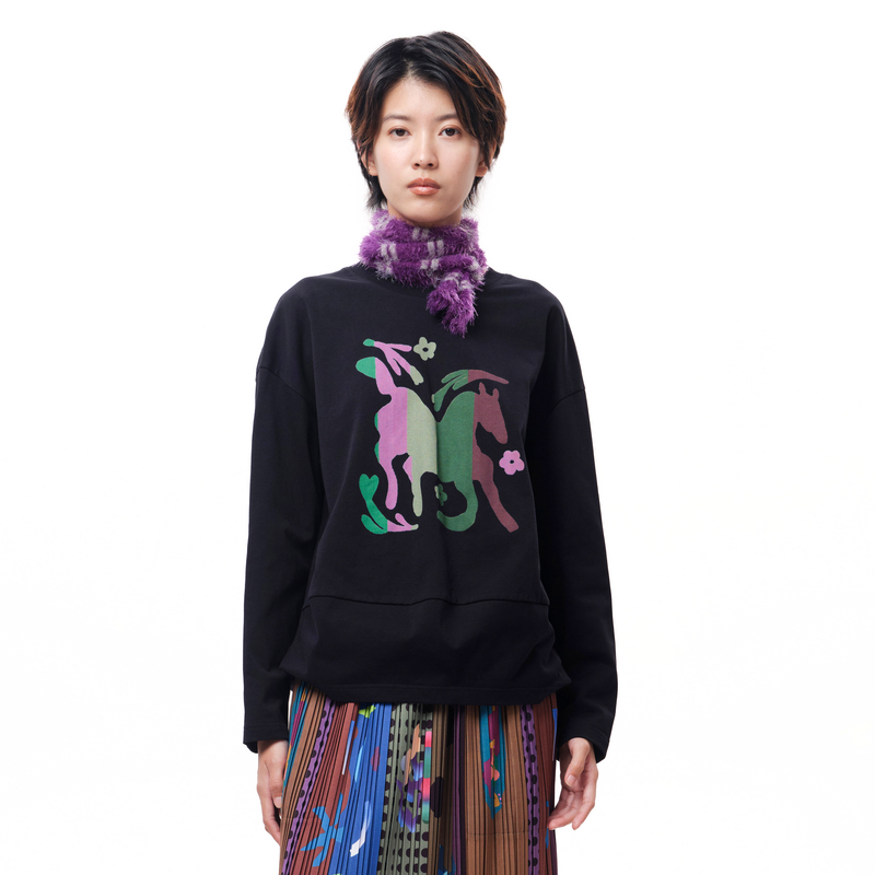 圆领、印花、织唛